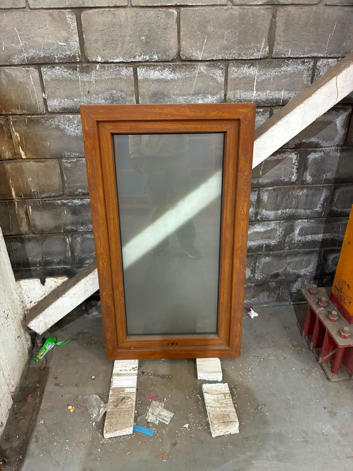 Ventana Proyectante Con Termopanel Empavonado #2 - Imagen 2